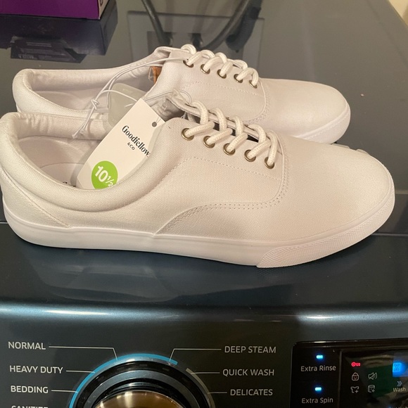 Goodfellow & Co Other - NWT Goodfellow Mens 10 1/2 white tennis shoes